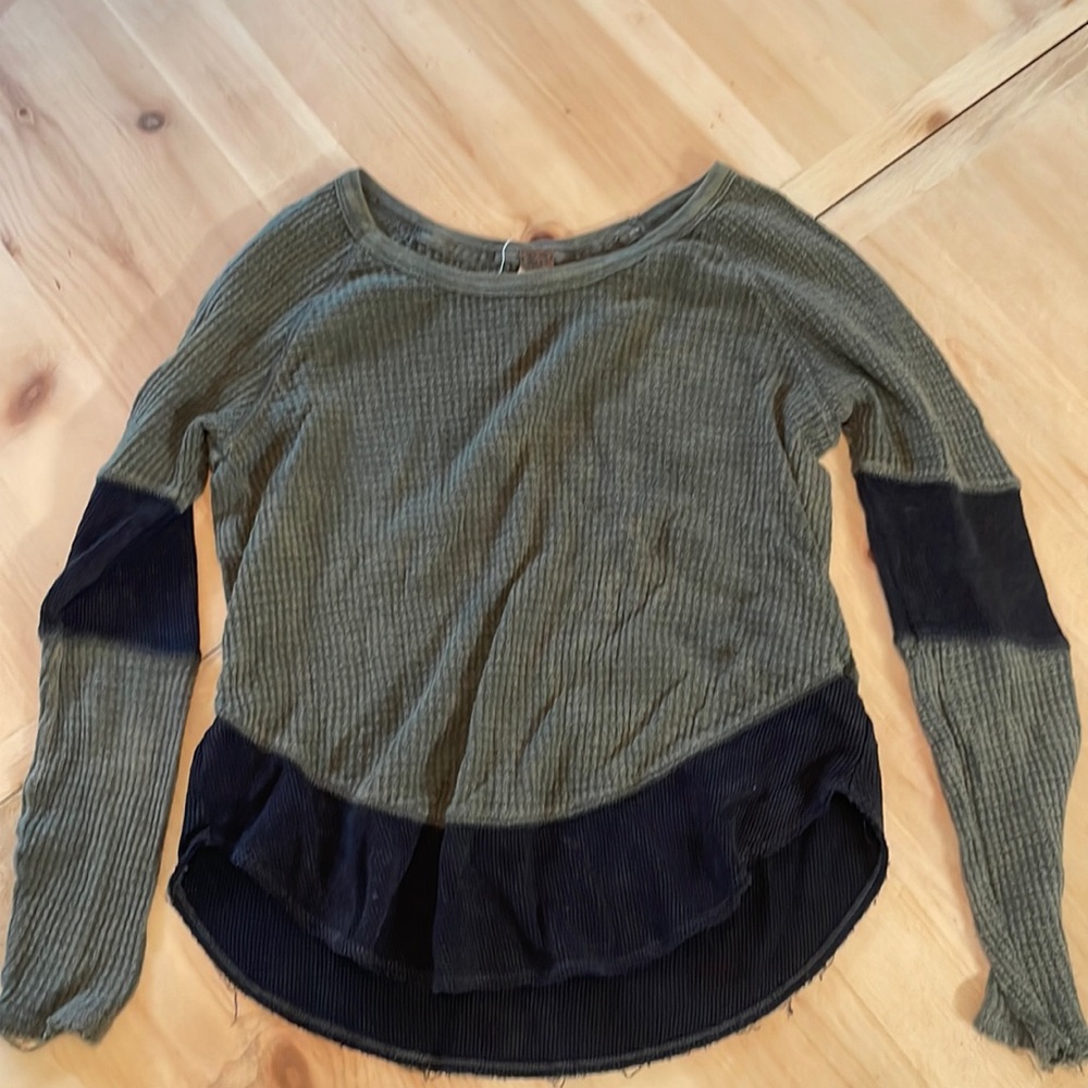 Green Free People Long-sleeve Tee